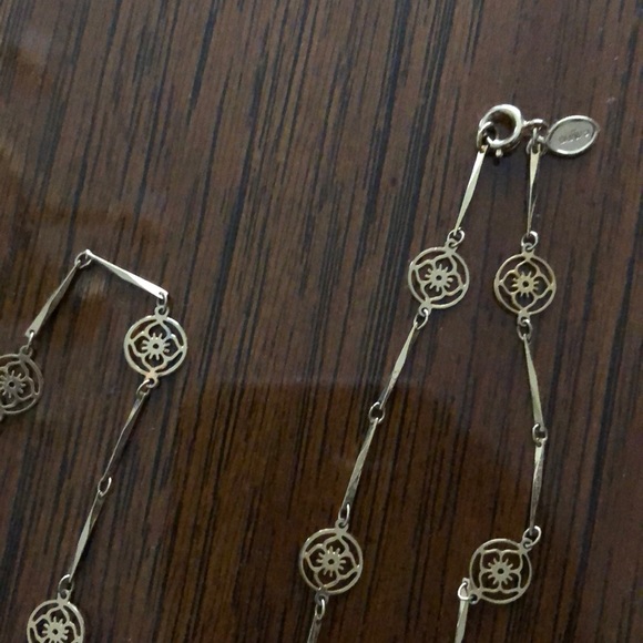 Vintage Avon Flower Necklace Excellent Condition🌟 - Picture 4 of 5